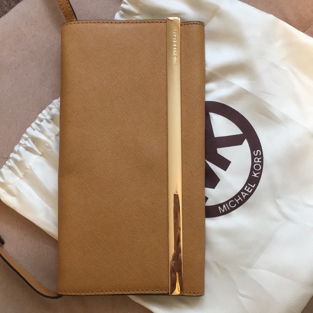 Michael Kors clutch